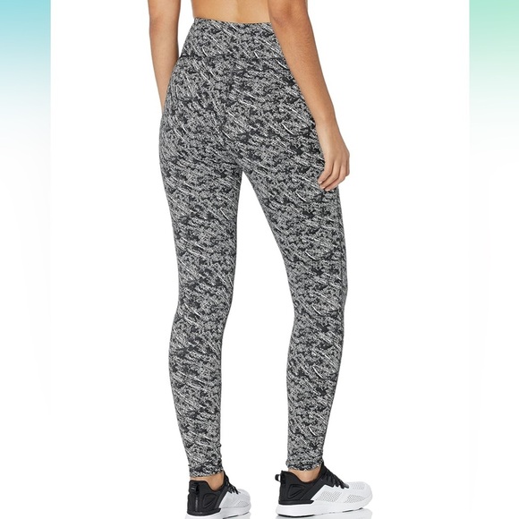 Women's Black and White Patterned Leggings - Picture 2 of 6